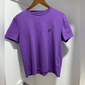 Nautica short sleeve purple T-shirt. Med
Great Preloved condition